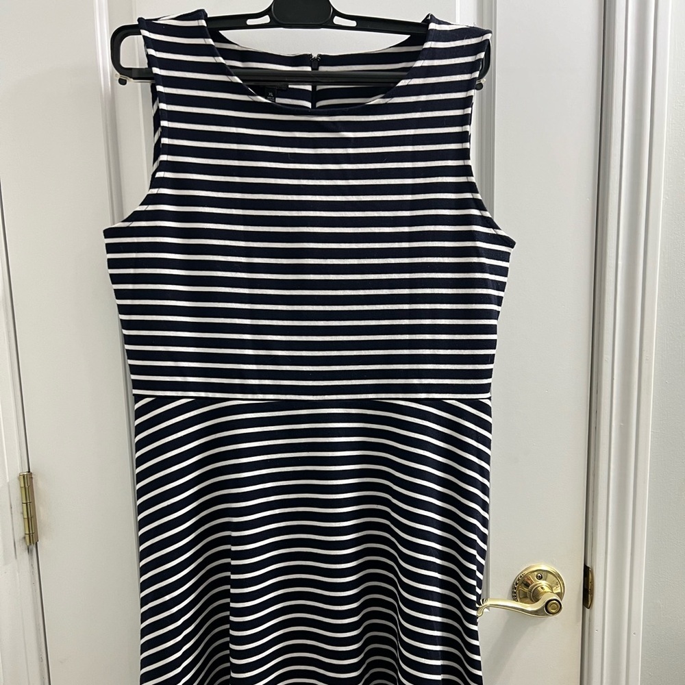 Talbots striped navy & white dress XL